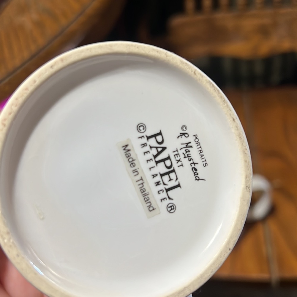 Mugs - Picture 3 of 7